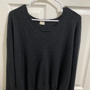Soft 100% Cashmere Poetry Size 12  Women’s Black V Neck Sweater.